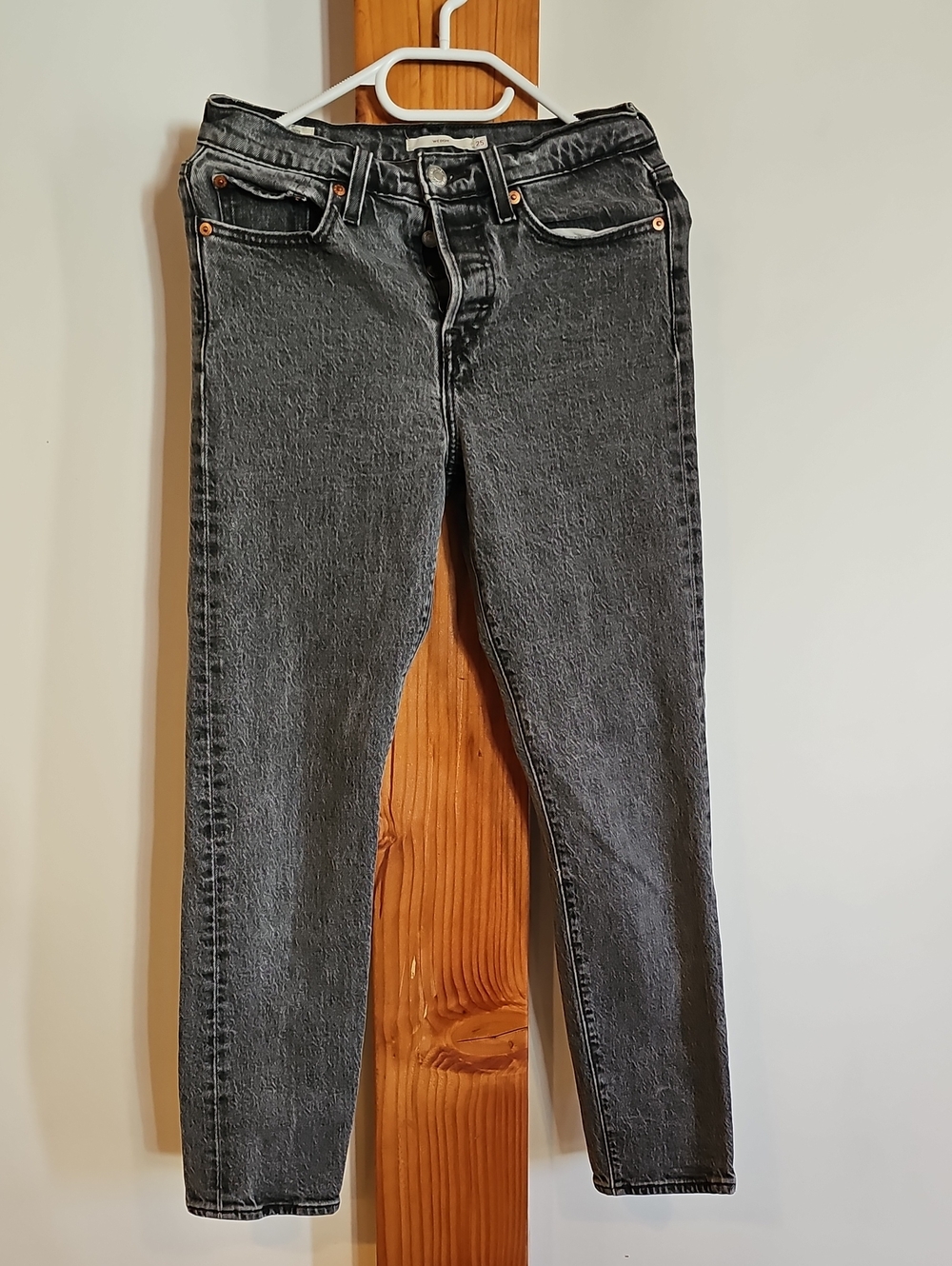 Levi's Women's Skinny Jeans in Washed Black